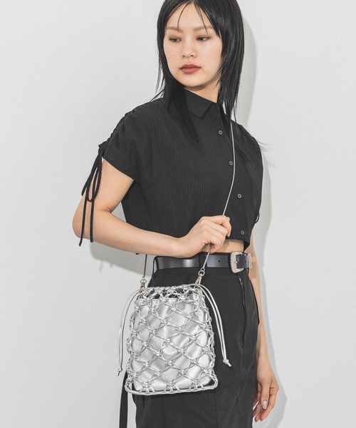 PAGEBOY（ページボーイ）の「マクラメショルダーバッグ（ショルダーバッグ・レディース・ブラック/シルバー・FREE）」の2枚目の写真