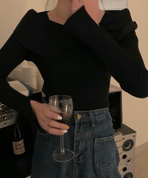 Nia（ニア）の「Nia(ニア)/デコルテリボン　リブニットトップス（ニット/セーター・レディース・レッド/アイボリー/ブラック・FREE）」の13枚目の写真