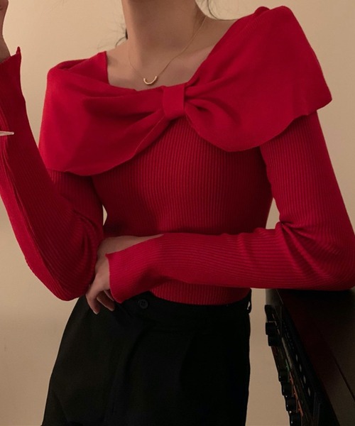 Nia（ニア）の「Nia(ニア)/デコルテリボン　リブニットトップス（ニット/セーター・レディース・レッド/アイボリー/ブラック・FREE）」の9枚目の写真