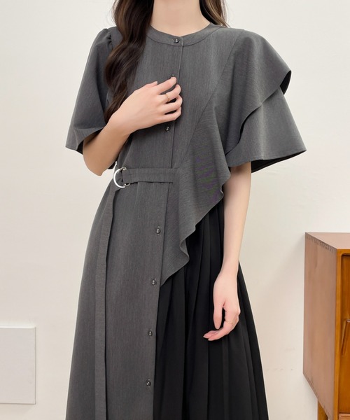 ABITOKYO(アビトーキョー)の「アシメフリル異素材プリーツ切替シャツワンピース(ワンピース・レディース・チャコールグレー/ブルー/ベージュ・M/L)」の2枚目の写真