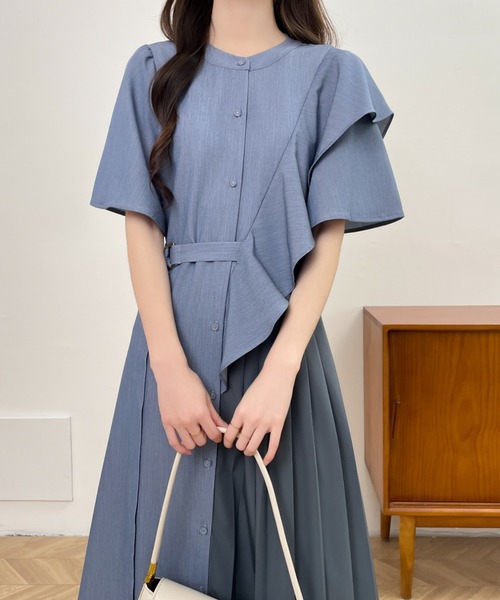 ABITOKYO(アビトーキョー)の「アシメフリル異素材プリーツ切替シャツワンピース(ワンピース・レディース・チャコールグレー/ブルー/ベージュ・M/L)」の9枚目の写真
