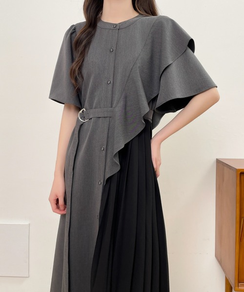 ABITOKYO(アビトーキョー)の「アシメフリル異素材プリーツ切替シャツワンピース(ワンピース・レディース・チャコールグレー/ブルー/ベージュ・M/L)」の19枚目の写真
