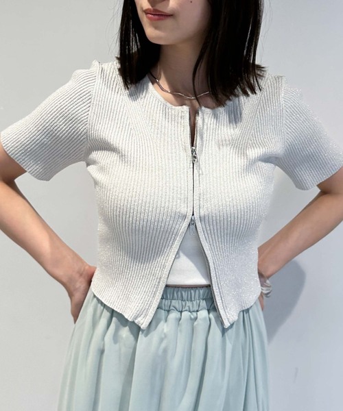 archives(アルシーヴ)の「Wzipハーフスリーブラメリブニット(ニット/セーター・レディース・ブルー/オフホワイト/ピンク/イエロー/オレンジ・MEDIUM)」の1枚目の写真