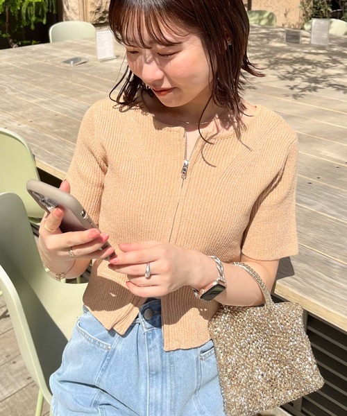 archives(アルシーヴ)の「Wzipハーフスリーブラメリブニット(ニット/セーター・レディース・ブルー/オフホワイト/ピンク/イエロー/オレンジ・MEDIUM)」の5枚目の写真