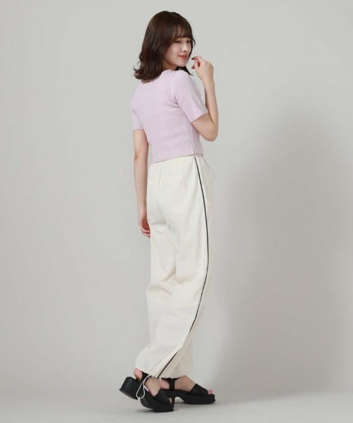 archives(アルシーヴ)の「Wzipハーフスリーブラメリブニット(ニット/セーター・レディース・ブルー/オフホワイト/ピンク/イエロー/オレンジ・MEDIUM)」の8枚目の写真