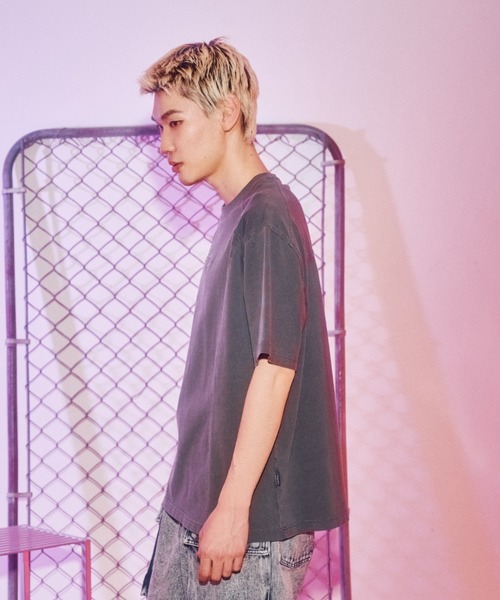codegraphy(コードグラフィー)の「Pigment ARC Symbol Slit SHORT SLEEVE T-Shirt(Tシャツ/カットソー・メンズ・ダークグレー/ライトグレー・SMALL/LARGE/MEDIUM)」の17枚目の写真