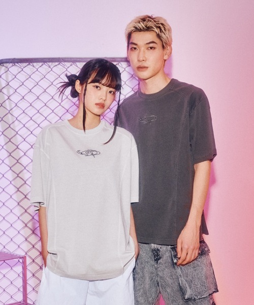 codegraphy(コードグラフィー)の「Pigment ARC Symbol Slit SHORT SLEEVE T-Shirt(Tシャツ/カットソー・メンズ・ダークグレー/ライトグレー・SMALL/LARGE/MEDIUM)」の6枚目の写真