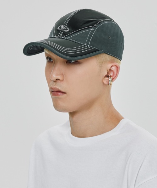 ROMANTIC CROWN(ロマンティッククラウン)の「A'GEM/9 × .kom 『ROMANTIC CROWN/ロマンティック クラウン』 SHINING LOGO BALL CAP/ロゴ キャップ(キャップ・メンズ・ブラック/シルバー・FREE)」の4枚目の写真