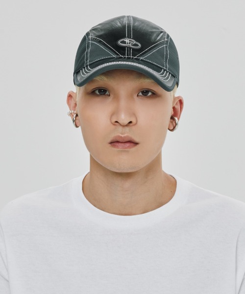 ROMANTIC CROWN(ロマンティッククラウン)の「A'GEM/9 × .kom 『ROMANTIC CROWN/ロマンティック クラウン』 SHINING LOGO BALL CAP/ロゴ キャップ(キャップ・メンズ・ブラック/シルバー・FREE)」の3枚目の写真