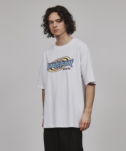 tk.TAKEO KIKUCHI(ティーケータケオキクチ)の「◆アップリケ半袖Tee(Tシャツ/カットソー・メンズ・オフホワイト/ブルー系その他/ブラック・02/04/03)」の1枚目の写真