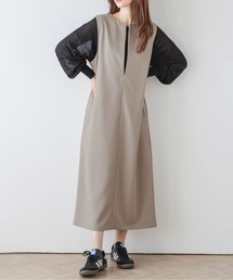 キーネックジャンパースカート