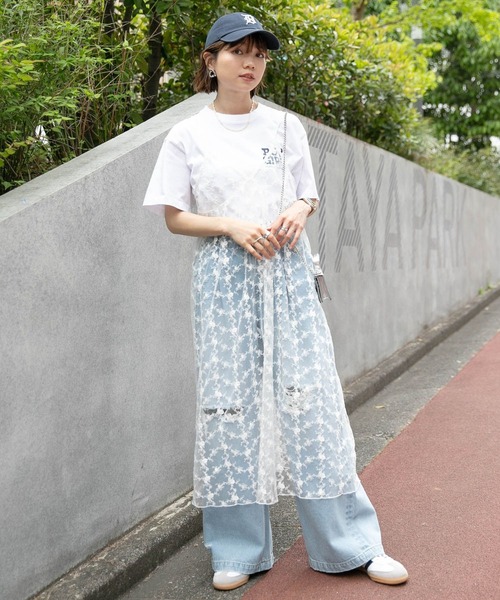 RAGEBLUE（レイジブルー）の「フラワー刺繍/レースシアーキャミワンピース（ワンピース・レディース・ブラック/ホワイト・FREE）」の6枚目の写真