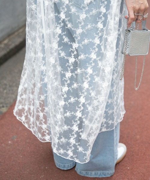 RAGEBLUE（レイジブルー）の「フラワー刺繍/レースシアーキャミワンピース（ワンピース・レディース・ブラック/ホワイト・FREE）」の9枚目の写真