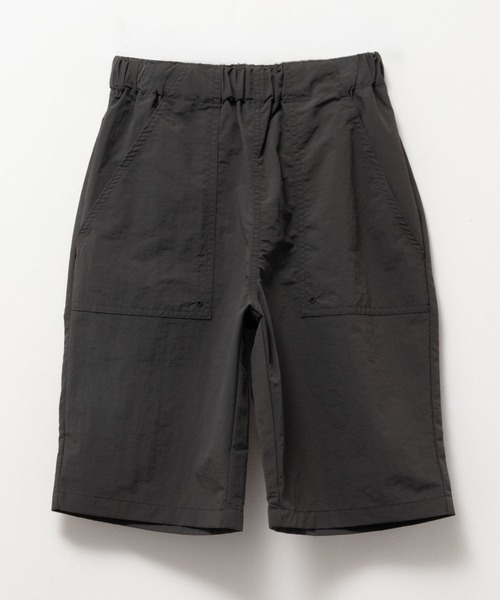 NAVY(ネイビー)の「NAVY 撥水ナイロン ショートパンツ(その他パンツ・キッズ・グリーン系その他/ベージュ/ブラック/カーキ/チャコールグレー・110/120/130/140/150/160)」の3枚目の写真