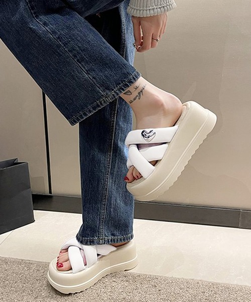 HUMANT 韓国ブランド ボリュームクロスデザイン サンダル 定価40000円 セール】ボリュームクロスデザインベルト厚底サンダル（サンダル