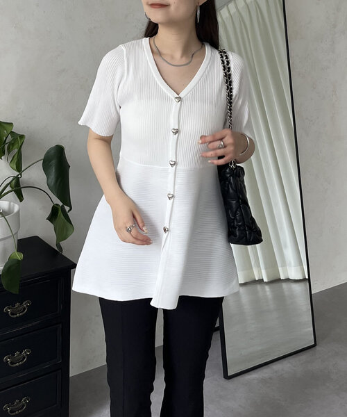 prose verse（プロズヴェール）の「ハートボタン半袖Vネックペプラムカーディガン（カーディガン/ボレロ・レディース・オフホワイト/ブラック・LARGE/MEDIUM）」の13枚目の写真