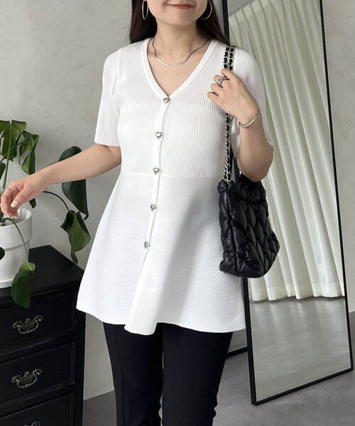 prose verse（プロズヴェール）の「ハートボタン半袖Vネックペプラムカーディガン（カーディガン/ボレロ・レディース・オフホワイト/ブラック・LARGE/MEDIUM）」の14枚目の写真