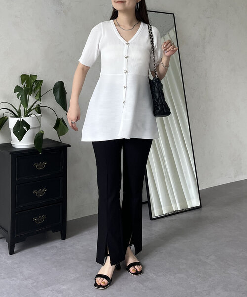 prose verse（プロズヴェール）の「ハートボタン半袖Vネックペプラムカーディガン（カーディガン/ボレロ・レディース・オフホワイト/ブラック・LARGE/MEDIUM）」の16枚目の写真