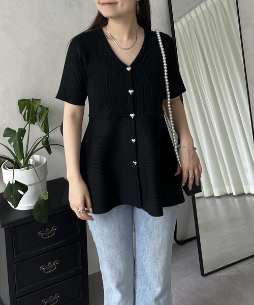 prose verse（プロズヴェール）の「ハートボタン半袖Vネックペプラムカーディガン（カーディガン/ボレロ・レディース・オフホワイト/ブラック・LARGE/MEDIUM）」の19枚目の写真