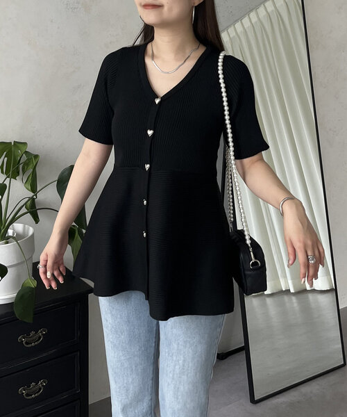 prose verse（プロズヴェール）の「ハートボタン半袖Vネックペプラムカーディガン（カーディガン/ボレロ・レディース・オフホワイト/ブラック・LARGE/MEDIUM）」の22枚目の写真