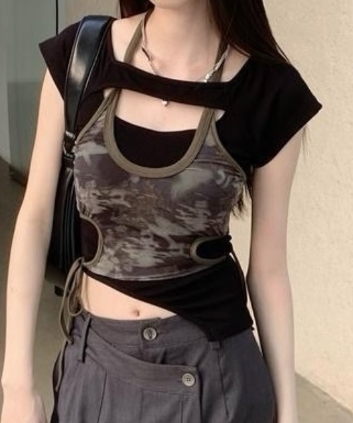 LADY LIKE（レディライク）の「カモフラ柄トップス付きデザインTシャツ2点セット（Tシャツ/カットソー・レディース・ブラック・M）」の3枚目の写真