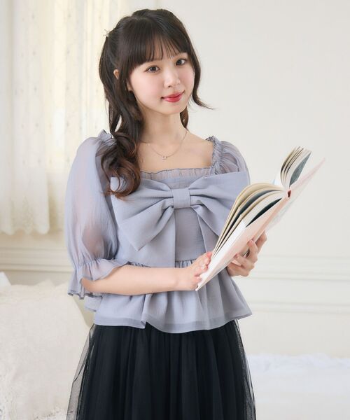 ems excite(エムズエキサイト)の「リボンペプラムBL(シャツ/ブラウス・レディース・ホワイト系その他/ライトグレー/ナチュラル・FREE)」の21枚目の写真