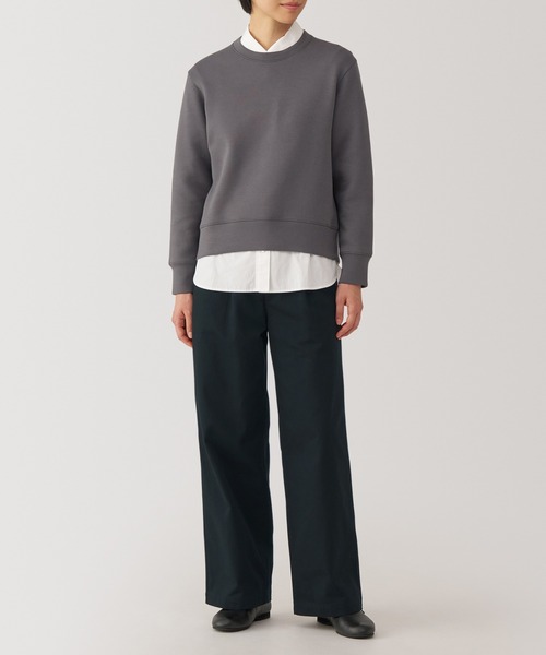 無印良品（ムジルシリョウヒン）の「婦人　ムラ糸　チノタックワイドパンツ　股下長め（チノパンツ・レディース・ダークグレー/ダークベージュ/ブラック/アイボリー・XL/L/M/S）」の13枚目の写真