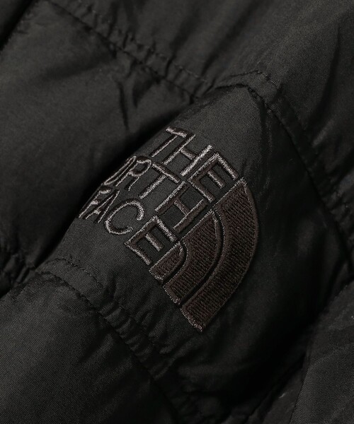 THE NORTH FACE（ザノースフェイス）の「THE NORTH FACE / オルタレーション バフズ ジャケット（ダウンジャケット/コート・レディース・ブラック/ベージュ・SMALL/MEDIUM）」の9枚目の写真