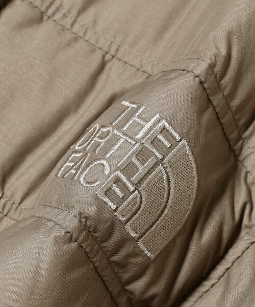 THE NORTH FACE（ザノースフェイス）の「THE NORTH FACE / オルタレーション バフズ ジャケット（ダウンジャケット/コート・レディース・ブラック/ベージュ・SMALL/MEDIUM）」の15枚目の写真