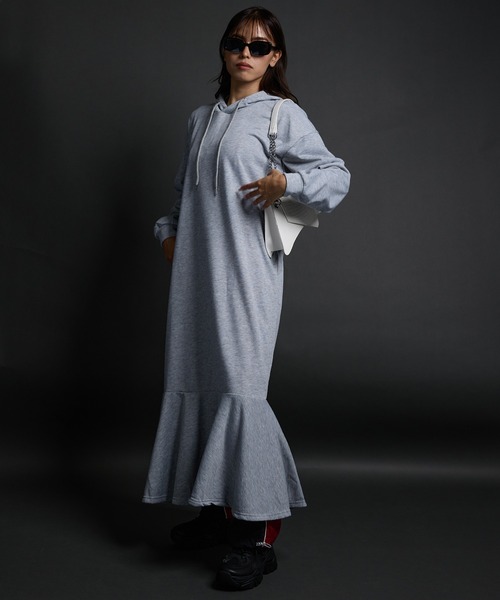 CELENA（セレナ）の「クロコ型押し アシンメトリーフラップ チェーンショルダーバッグ（ハンドバッグ・レディース・ホワイト/ブラック/ベージュ/ブラウン・F）」の13枚目の写真