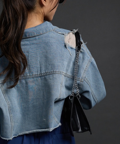 CELENA（セレナ）の「クロコ型押し アシンメトリーフラップ チェーンショルダーバッグ（ハンドバッグ・レディース・ホワイト/ブラック/ベージュ/ブラウン・F）」の9枚目の写真