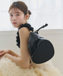 Olu. | ハートボトムギャザーハンドルバッグ(ハンドバッグ)