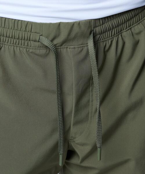 UNDER ARMOUR(アンダーアーマー)の「UAバイブウーブン パンツ(ライフスタイル/メンズ)(その他パンツ・メンズ・カーキ・L/M/XL/S/2XL)」の6枚目の写真