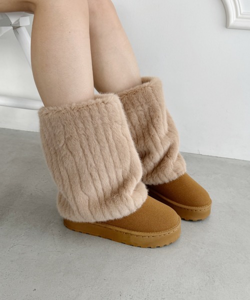 Loueme（ルエム）の「ファーレッグカバーロングムートンブーツ（ブーツ・レディース・ベージュ/キャメル/ブラック・23.5cm/24.5cm）」の22枚目の写真