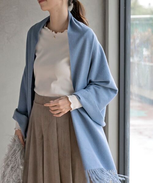 rps(アールピーエス)の「無地大判ストール(ストール/ショール・レディース・杢グレー/ブルー/イエロー系その他/アイボリー/グレー系その他/オレンジ/グリーン/ピンク/ライトグレー/ボルドー/ベージュ系その他/ブルーグリーン/ブラック/サックスブルー/ブラウン系その他/ベージュ系その他3/パープル・フリー)」の11枚目の写真