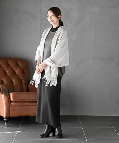 rps(アールピーエス)の「無地大判ストール(ストール/ショール・レディース・杢グレー/ブルー/イエロー系その他/アイボリー/グレー系その他/オレンジ/グリーン/ピンク/ライトグレー/ボルドー/ベージュ系その他/ブルーグリーン/ブラック/サックスブルー/ブラウン系その他/ベージュ系その他3/パープル・フリー)」の20枚目の写真