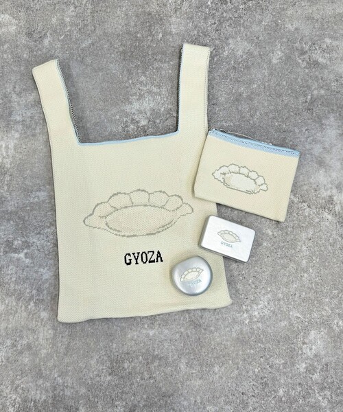 fredy emue（フレディエミュ）の「【Jolie Joli/ジョリジョリ】キャリング刺繍ラウンドケース（ポーチ・レディース・シルバー/ブルー/グリーン/ピンク・FREE）」の7枚目の写真