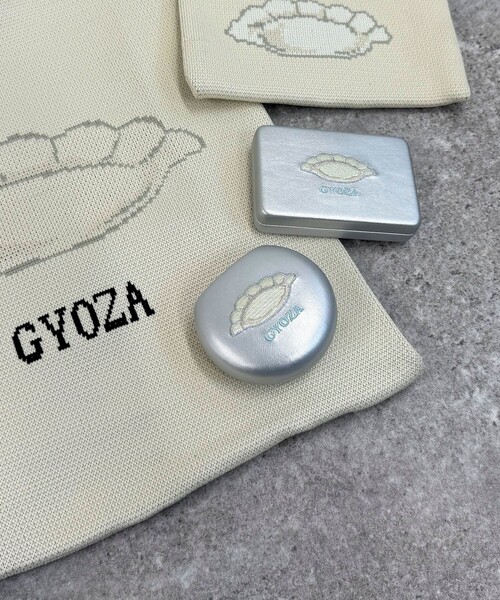 fredy emue（フレディエミュ）の「【Jolie Joli/ジョリジョリ】キャリング刺繍ラウンドケース（ポーチ・レディース・シルバー/ブルー/グリーン/ピンク・FREE）」の8枚目の写真