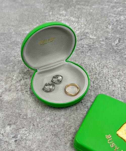 fredy emue（フレディエミュ）の「【Jolie Joli/ジョリジョリ】キャリング刺繍ラウンドケース（ポーチ・レディース・シルバー/ブルー/グリーン/ピンク・FREE）」の12枚目の写真