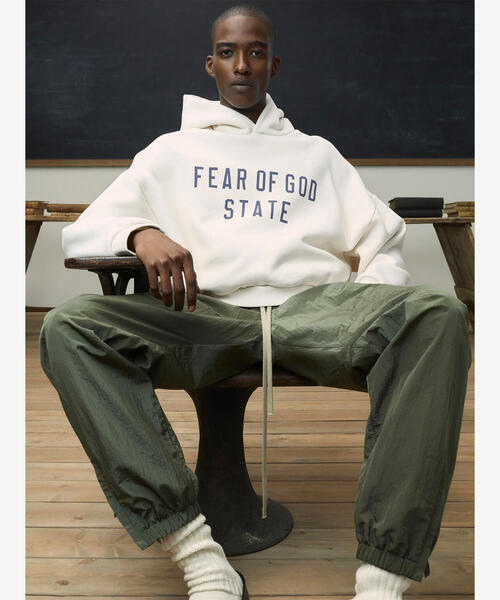 【美品】FEAR OF GOD FOG Essentials エッセンシャルズ FOG ESSENTIALS（エフオージーエッセンシャルズ）の「Fear of
