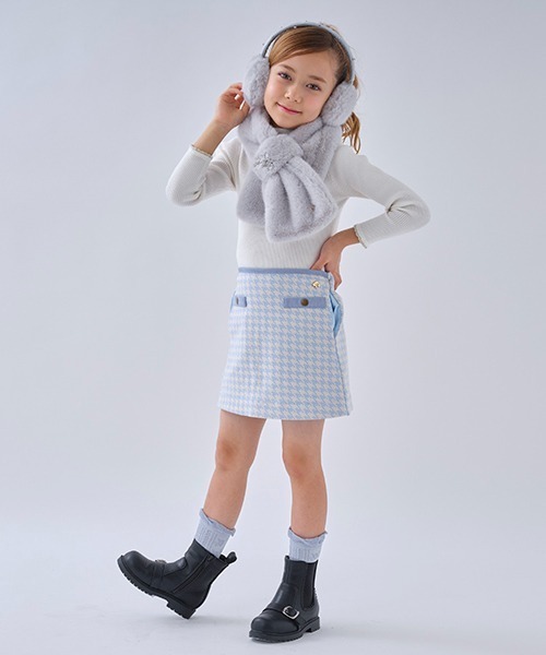 kate spade new york kids(ケイトスペードニューヨーク)の「スターフェイクファーマフラー(マフラー・キッズ・サックスブルー・FREE)」の3枚目の写真
