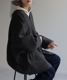 HUG.U（ハグユー）の「ドルマンの上に着られる ビックショートコート（ブルゾン）」