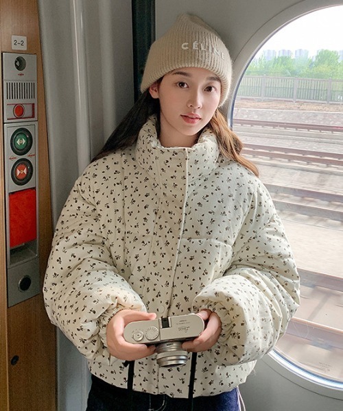 LAC-VERT（ラック・ヴェール）の「花柄コンパクト丈コーデュロイダウン