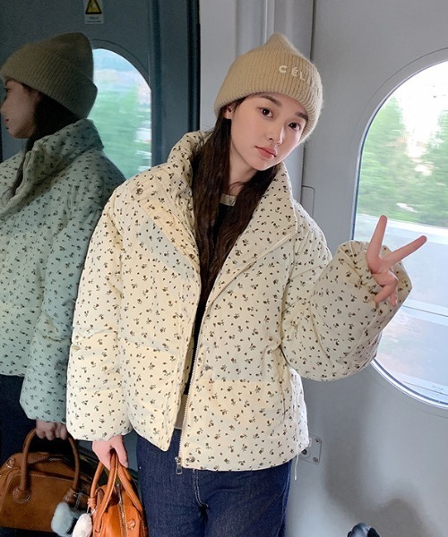 LAC-VERT（ラック・ヴェール）の「花柄コンパクト丈コーデュロイダウン