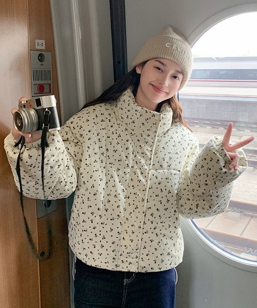 LAC-VERT（ラック・ヴェール）の「花柄コンパクト丈コーデュロイダウン