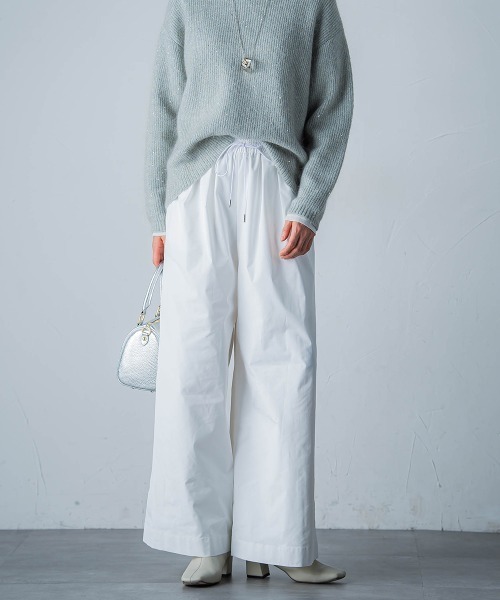 LAUTREAMONT(ロートレアモン)の「スミタフタボリュームタックパンツ≪洗濯機で洗える≫(その他パンツ・レディース・ホワイト/ブラック・9号)」の1枚目の写真