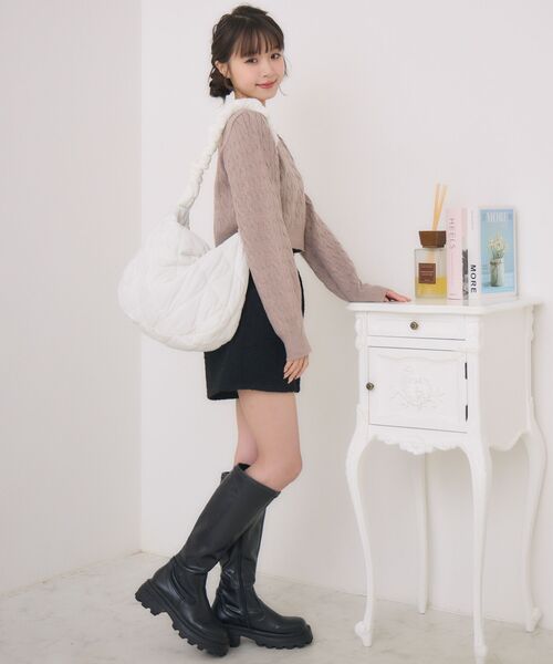 ems excite（エムズエキサイト）の「胸刺繍ケーブルNTPO（ニット/セーター・レディース・ブルー/レッド/ベージュ/ナチュラル・FREE）」の22枚目の写真