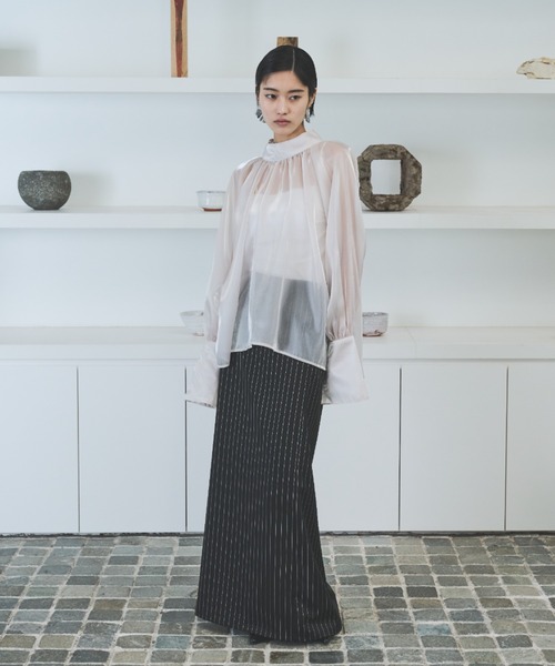 AIC.(エーアイシー)の「ビッグカフスオーガンジーギャザーブラウス(シャツ/ブラウス・レディース・シルバー/ホワイト/ブラック・FREE)」の4枚目の写真