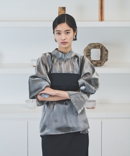 AIC.(エーアイシー)の「ビッグカフスオーガンジーギャザーブラウス(シャツ/ブラウス・レディース・シルバー/ホワイト/ブラック・FREE)」の11枚目の写真