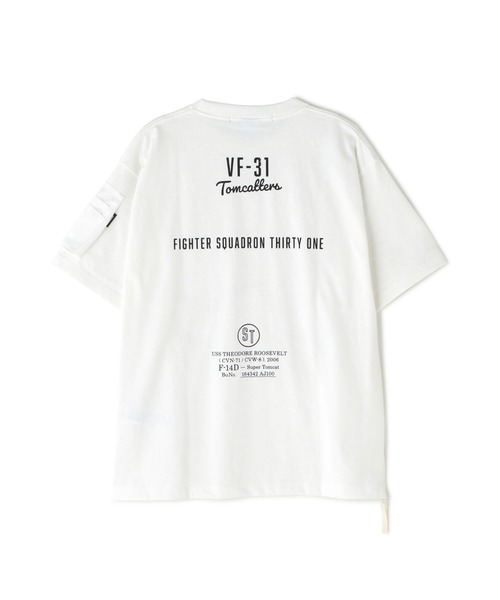 AVIREX（アヴィレックス）の「MIL. POCKET T-SHIRT / ミリタリーポケット 半袖Tシャツ / AVIREX / アヴィレックス（Tシャツ/カットソー・メンズ・ホワイト/ネイビー/チャコール/ライトグレー・MEDIUM/XX-LARGE/X-LARGE/LARGE）」の6枚目の写真